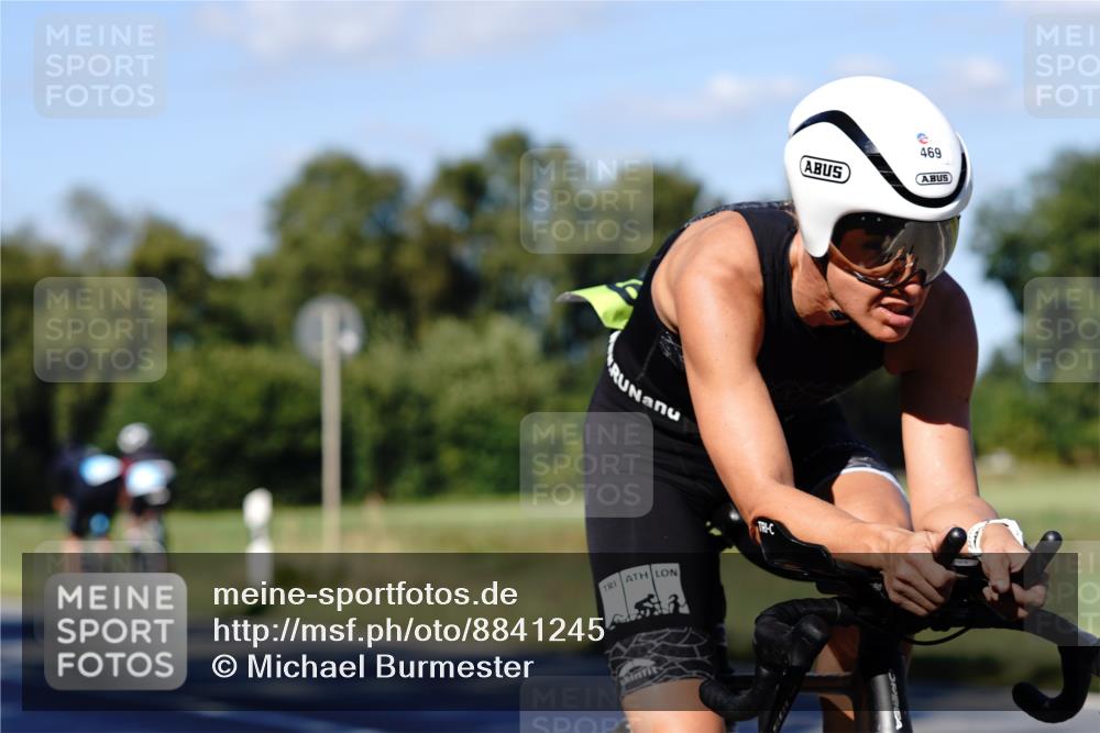 07.09.2025 - 19. Norderstedt Triathlon Michael Burmester http://msf.ph/oto/8841245 07.09.2025 15:21:35 Radfahren 403, 469, 1494 meine-sportfotos.de