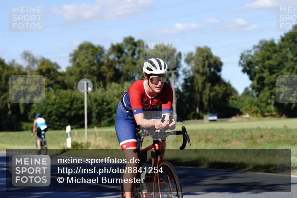 07.09.2025 - 19. Norderstedt Triathlon Michael Burmester http://msf.ph/oto/8841254 07.09.2025 15:21:40 Radfahren 479, 882, 1494, 1498 meine-sportfotos.de