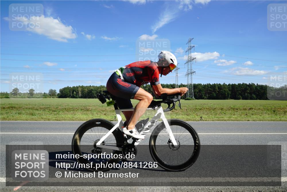 07.09.2025 - 19. Norderstedt Triathlon Michael Burmester http://msf.ph/oto/8841266 07.09.2025 14:31:17 Radfahren 960, 1010, 1016, 1447, 1457, 1496 meine-sportfotos.de