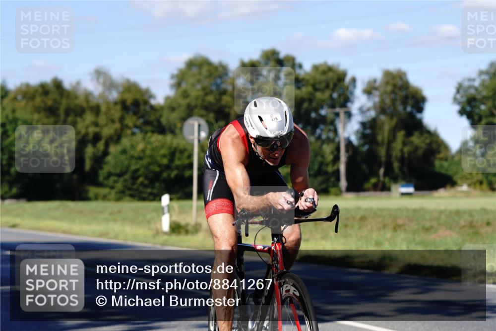 07.09.2025 - 19. Norderstedt Triathlon Michael Burmester http://msf.ph/oto/8841267 07.09.2025 15:21:57 Radfahren 415, 475, 1410, 1417, 1479 meine-sportfotos.de