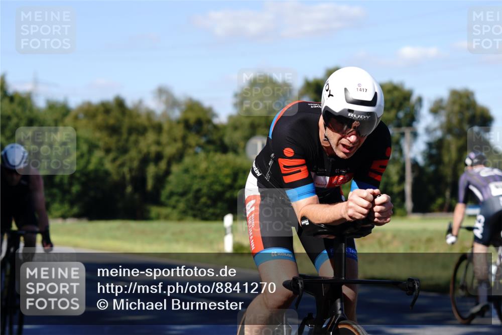 07.09.2025 - 19. Norderstedt Triathlon Michael Burmester http://msf.ph/oto/8841270 07.09.2025 15:21:59 Radfahren 415, 475, 1410, 1417, 1480 meine-sportfotos.de
