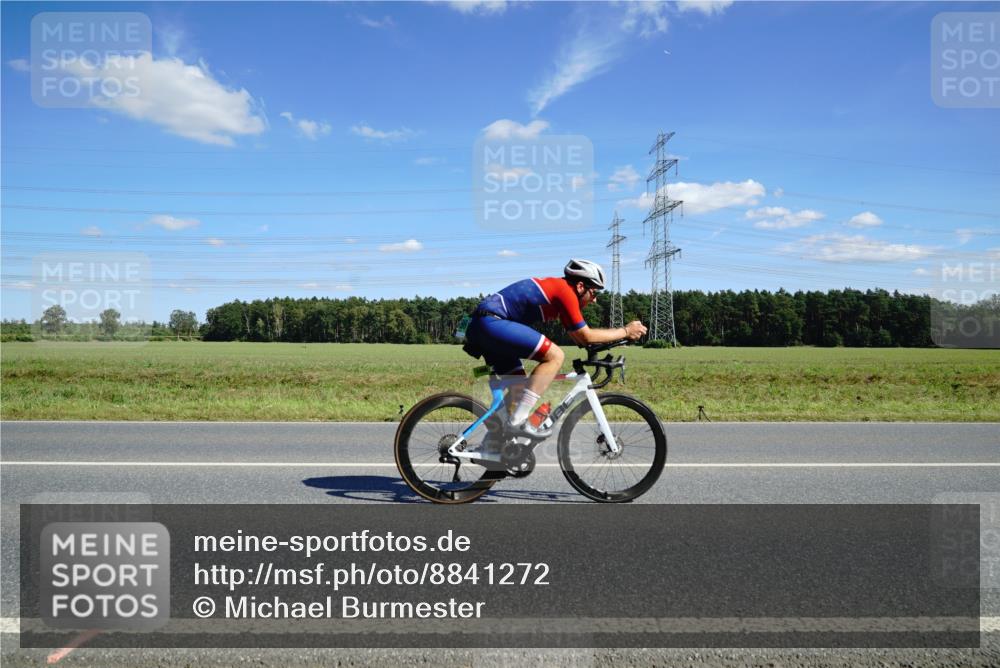 07.09.2025 - 19. Norderstedt Triathlon Michael Burmester http://msf.ph/oto/8841272 07.09.2025 14:31:18 Radfahren 960, 1010, 1016, 1447, 1457, 1491, 1496 meine-sportfotos.de