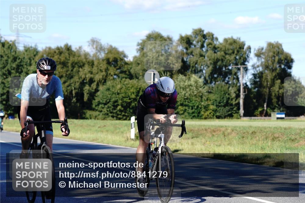 07.09.2025 - 19. Norderstedt Triathlon Michael Burmester http://msf.ph/oto/8841279 07.09.2025 15:22:03 Radfahren 475, 873, 883, 946, 949, 1439, 1480 meine-sportfotos.de