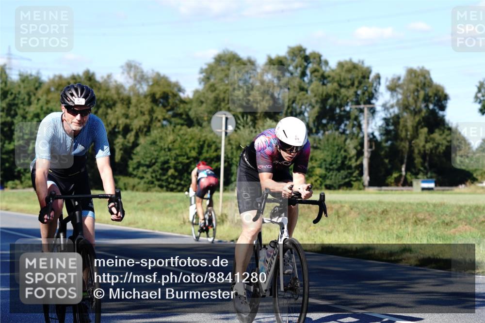 07.09.2025 - 19. Norderstedt Triathlon Michael Burmester http://msf.ph/oto/8841280 07.09.2025 15:22:03 Radfahren 475, 873, 883, 946, 949, 1439, 1480 meine-sportfotos.de