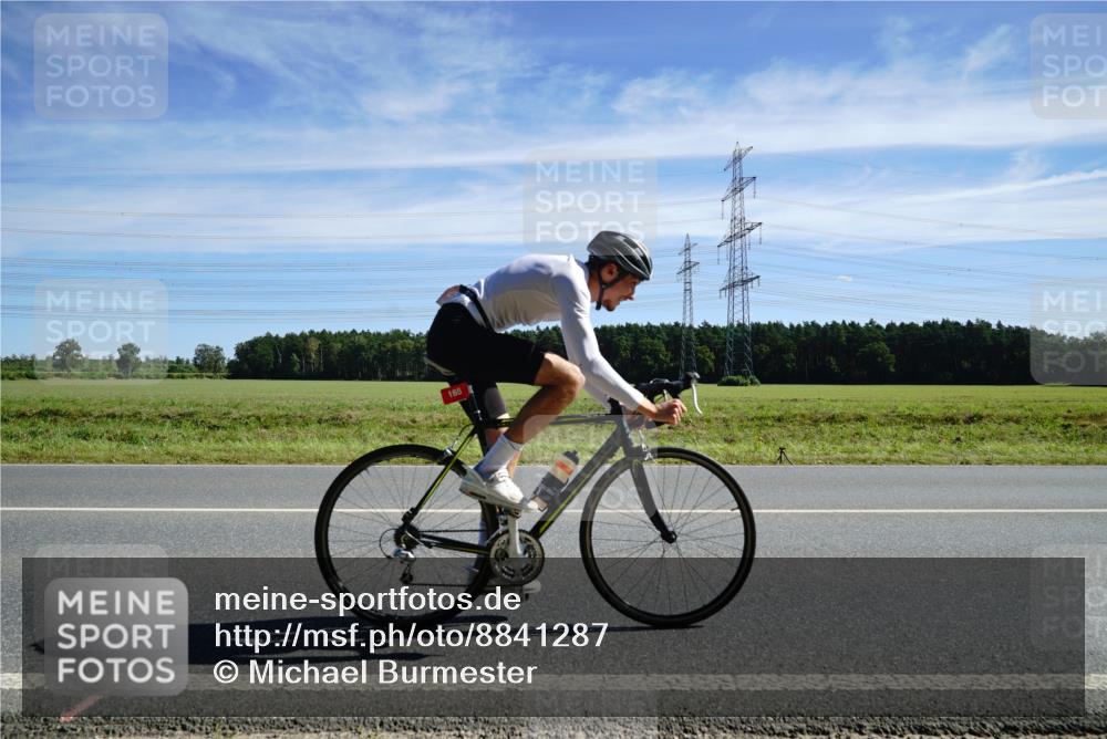 07.09.2025 - 19. Norderstedt Triathlon Michael Burmester http://msf.ph/oto/8841287 07.09.2025 12:24:01 Radfahren 165, 1351 meine-sportfotos.de