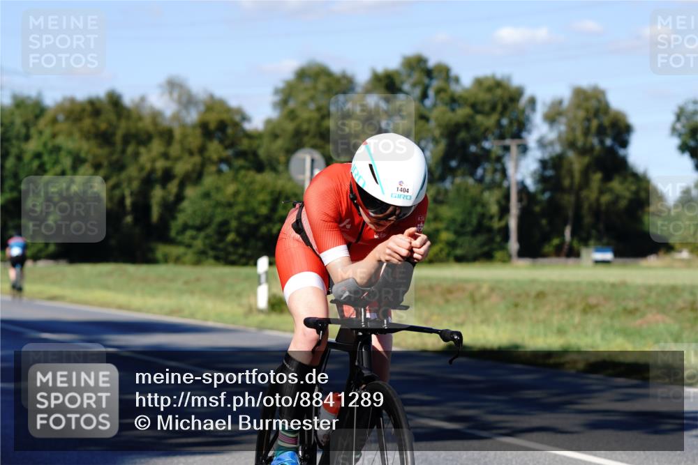 07.09.2025 - 19. Norderstedt Triathlon Michael Burmester http://msf.ph/oto/8841289 07.09.2025 15:22:08 Radfahren 935, 946, 949, 1404, 1439 meine-sportfotos.de