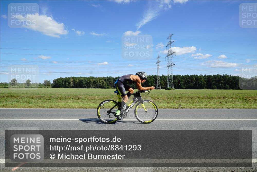 07.09.2025 - 19. Norderstedt Triathlon Michael Burmester http://msf.ph/oto/8841293 07.09.2025 14:31:20 Radfahren 960, 1447, 1457, 1491, 1496 meine-sportfotos.de