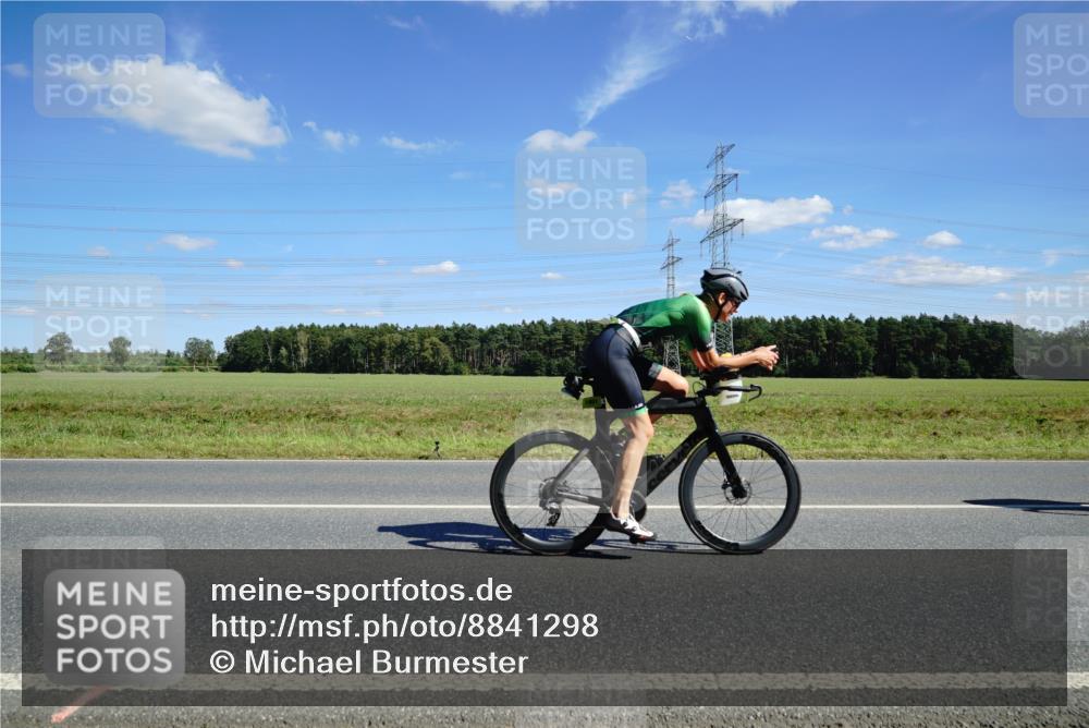 07.09.2025 - 19. Norderstedt Triathlon Michael Burmester http://msf.ph/oto/8841298 07.09.2025 14:31:20 Radfahren 960, 1447, 1457, 1491, 1496 meine-sportfotos.de