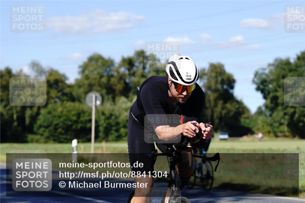 07.09.2025 - 19. Norderstedt Triathlon Michael Burmester http://msf.ph/oto/8841304 07.09.2025 15:22:33 Radfahren 1500, 1507, 1512 meine-sportfotos.de