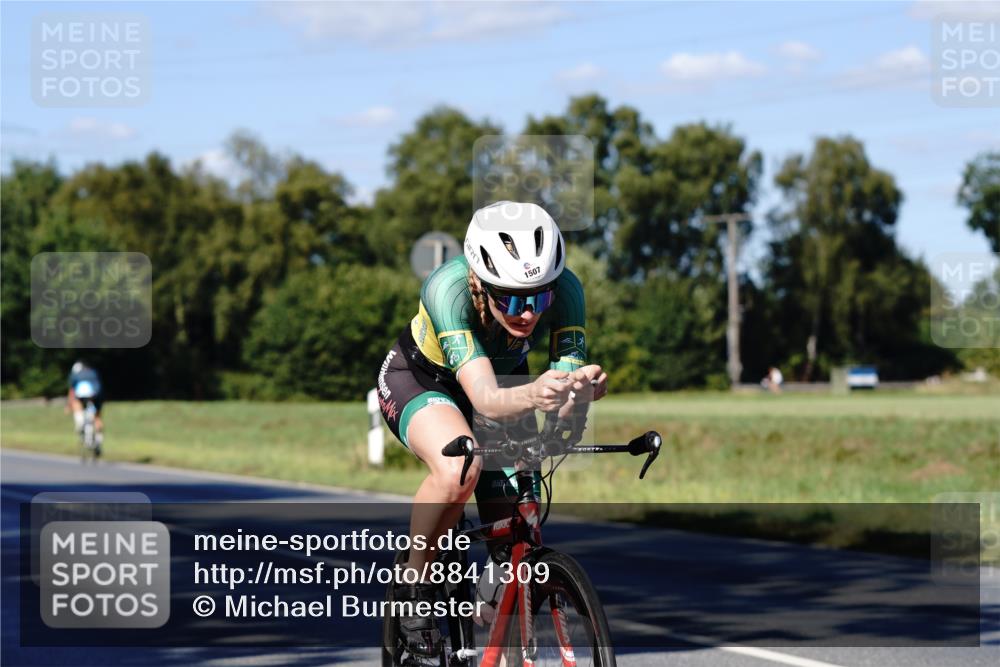 07.09.2025 - 19. Norderstedt Triathlon Michael Burmester http://msf.ph/oto/8841309 07.09.2025 15:22:35 Radfahren 916, 1500, 1507, 1512 meine-sportfotos.de