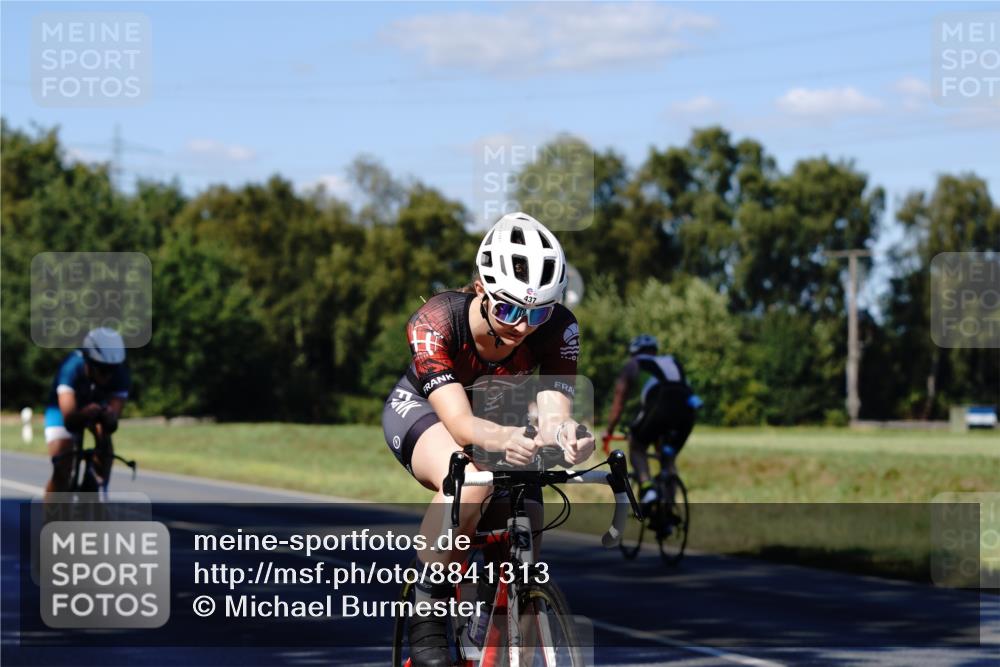 07.09.2025 - 19. Norderstedt Triathlon Michael Burmester http://msf.ph/oto/8841313 07.09.2025 15:22:40 Radfahren 437, 441, 916 meine-sportfotos.de