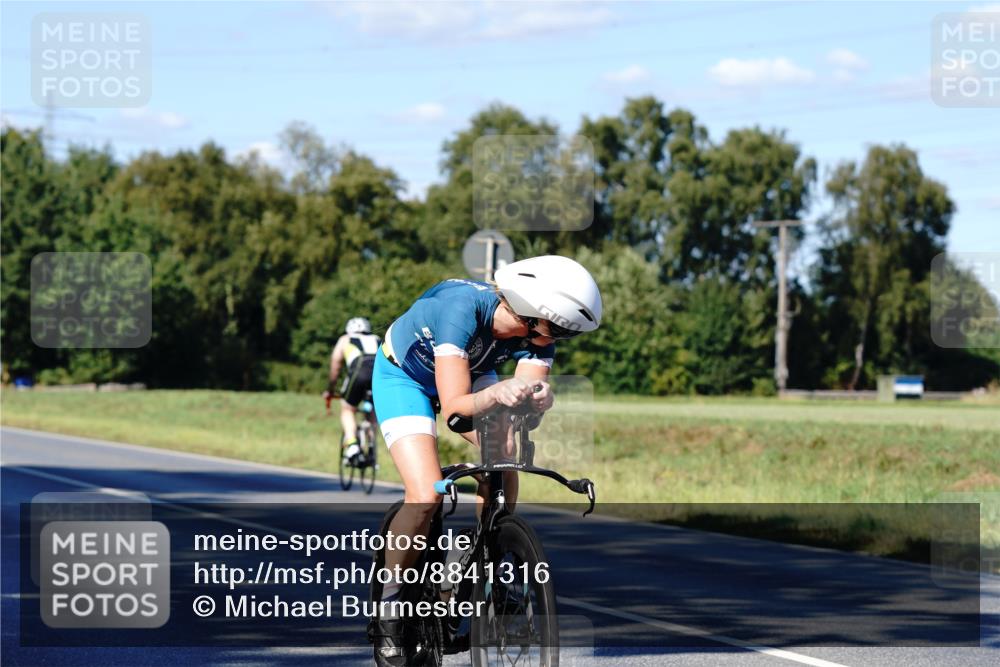 07.09.2025 - 19. Norderstedt Triathlon Michael Burmester http://msf.ph/oto/8841316 07.09.2025 15:22:41 Radfahren 437, 441, 916 meine-sportfotos.de