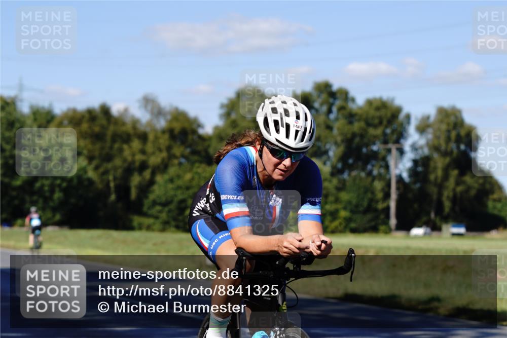 07.09.2025 - 19. Norderstedt Triathlon Michael Burmester http://msf.ph/oto/8841325 07.09.2025 15:22:58 Radfahren 387, 1447 meine-sportfotos.de