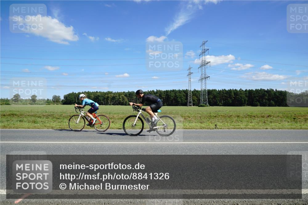 07.09.2025 - 19. Norderstedt Triathlon Michael Burmester http://msf.ph/oto/8841326 07.09.2025 14:31:31 Radfahren 991 meine-sportfotos.de