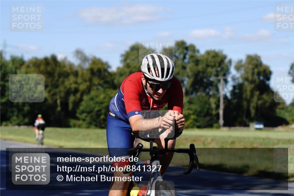 07.09.2025 - 19. Norderstedt Triathlon Michael Burmester http://msf.ph/oto/8841327 07.09.2025 15:23:07 Radfahren 1496 meine-sportfotos.de