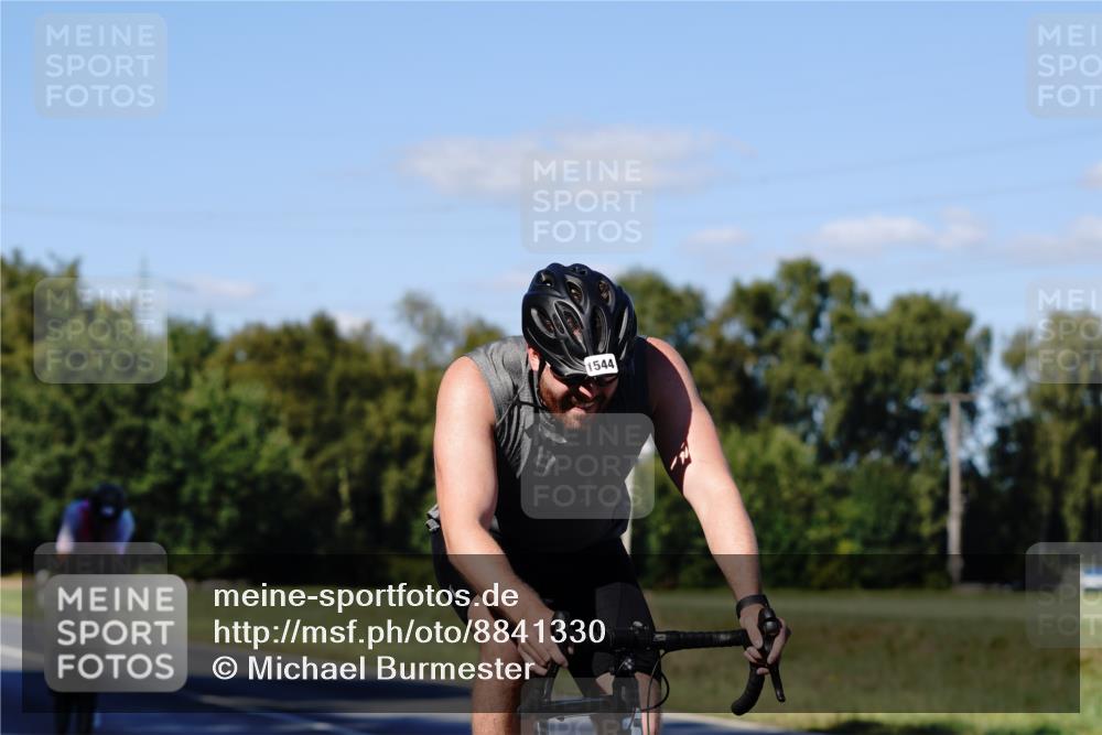 07.09.2025 - 19. Norderstedt Triathlon Michael Burmester http://msf.ph/oto/8841330 07.09.2025 15:23:18 Radfahren 1530, 1544 meine-sportfotos.de