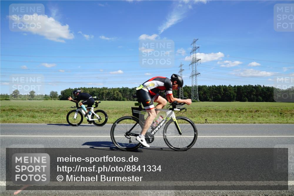 07.09.2025 - 19. Norderstedt Triathlon Michael Burmester http://msf.ph/oto/8841334 07.09.2025 14:31:35 Radfahren 967, 986, 995 meine-sportfotos.de