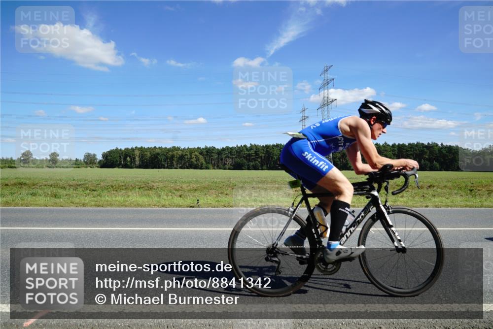 07.09.2025 - 19. Norderstedt Triathlon Michael Burmester http://msf.ph/oto/8841342 07.09.2025 14:31:36 Radfahren 967, 986, 995 meine-sportfotos.de