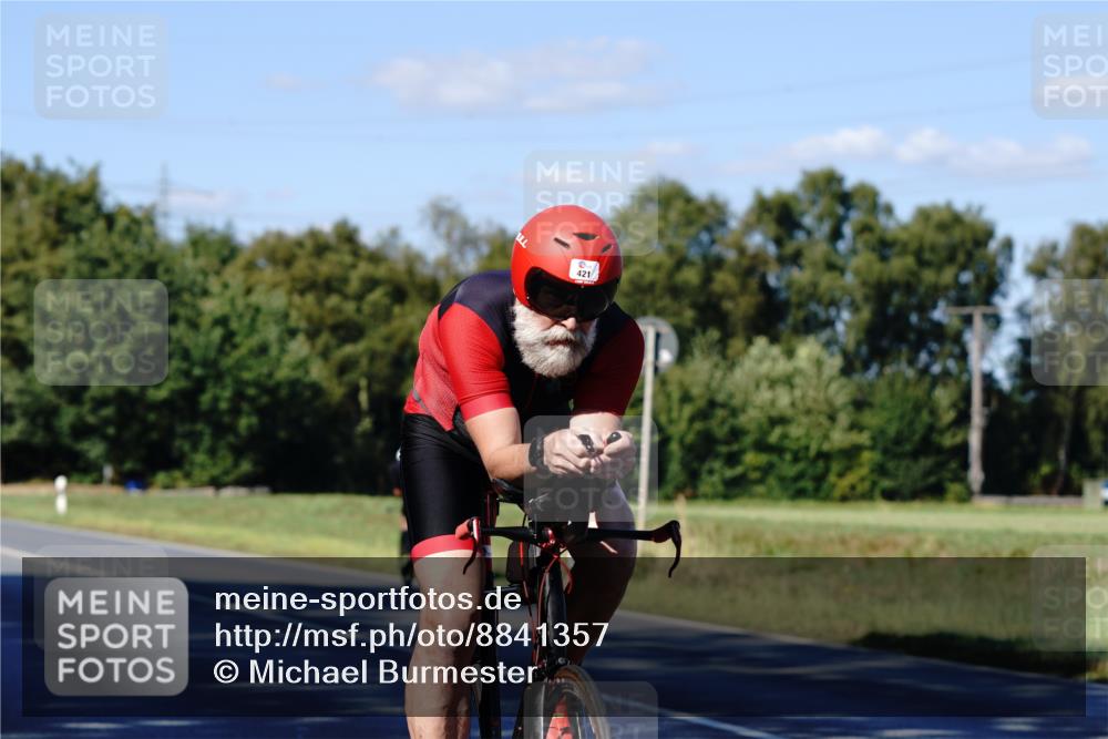 07.09.2025 - 19. Norderstedt Triathlon Michael Burmester http://msf.ph/oto/8841357 07.09.2025 15:24:04 Radfahren 421, 943 meine-sportfotos.de