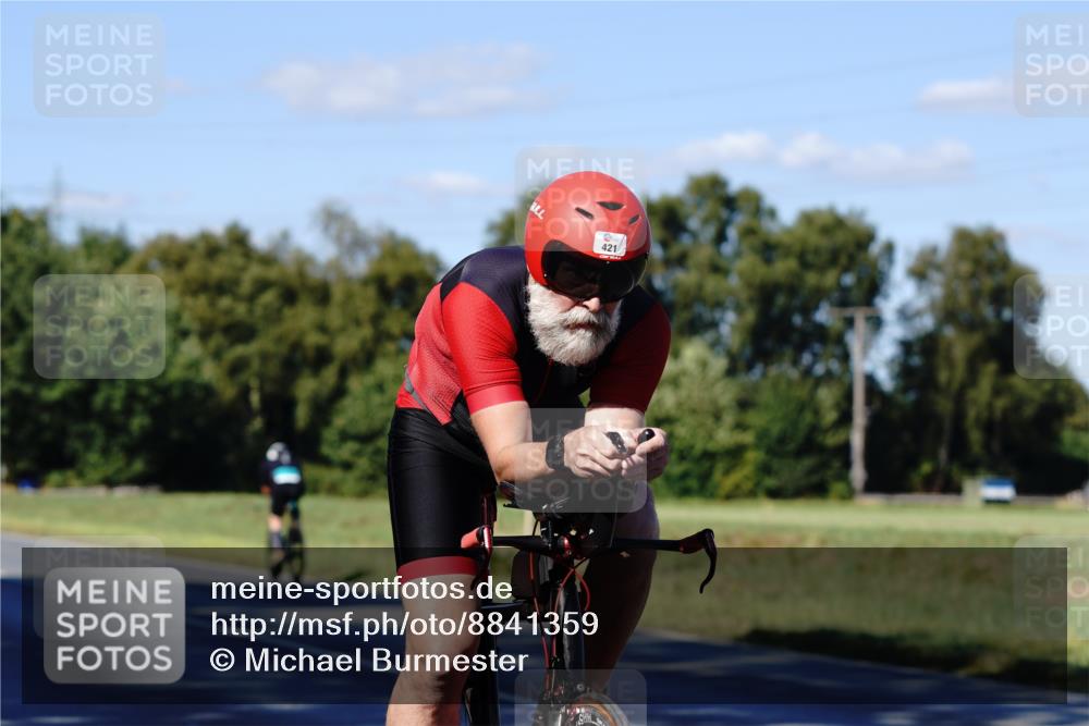 07.09.2025 - 19. Norderstedt Triathlon Michael Burmester http://msf.ph/oto/8841359 07.09.2025 15:24:04 Radfahren 421, 943 meine-sportfotos.de