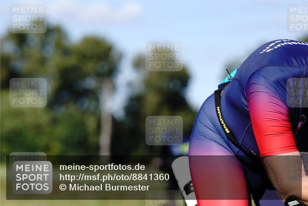 07.09.2025 - 19. Norderstedt Triathlon Michael Burmester http://msf.ph/oto/8841360 07.09.2025 15:24:46 Radfahren 414, 460, 939, 1539 meine-sportfotos.de