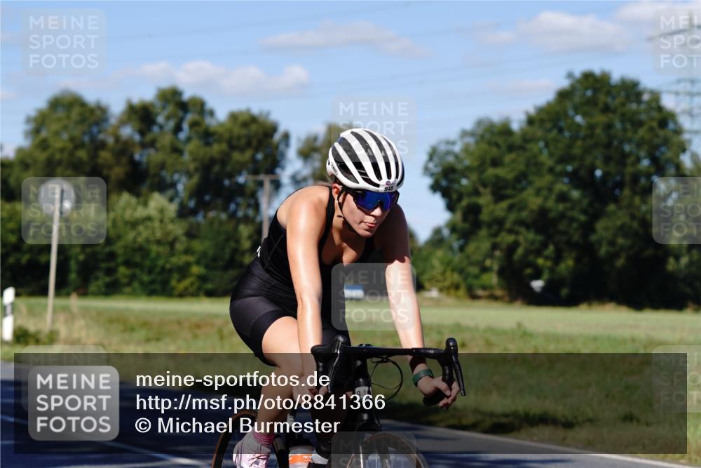 07.09.2025 - 19. Norderstedt Triathlon Michael Burmester http://msf.ph/oto/8841366 07.09.2025 15:24:51 Radfahren 408, 414, 460, 940, 954 meine-sportfotos.de
