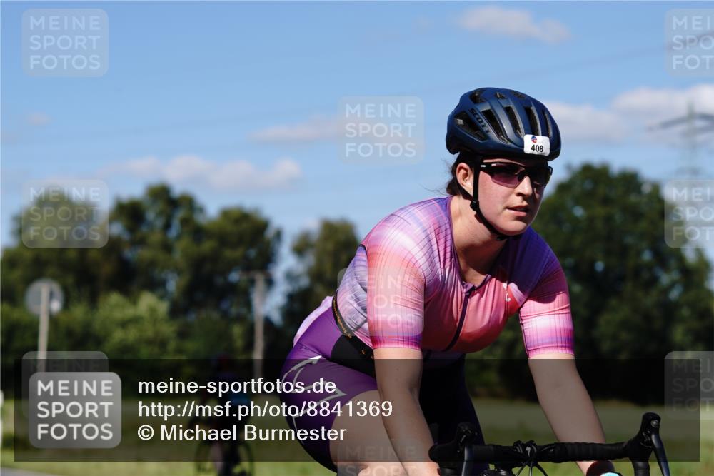 07.09.2025 - 19. Norderstedt Triathlon Michael Burmester http://msf.ph/oto/8841369 07.09.2025 15:24:52 Radfahren 408, 414, 460, 940, 954 meine-sportfotos.de