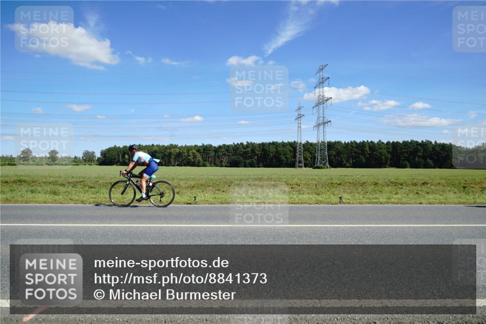 07.09.2025 - 19. Norderstedt Triathlon Michael Burmester http://msf.ph/oto/8841373 07.09.2025 14:31:43 Radfahren  meine-sportfotos.de