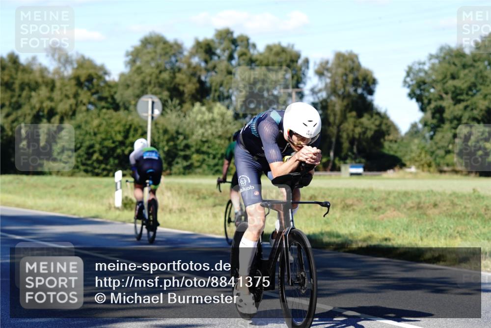 07.09.2025 - 19. Norderstedt Triathlon Michael Burmester http://msf.ph/oto/8841375 07.09.2025 15:25:17 Radfahren 894, 1433, 1532 meine-sportfotos.de
