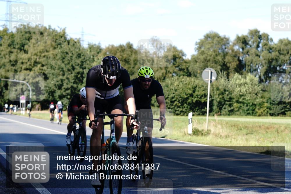 07.09.2025 - 19. Norderstedt Triathlon Michael Burmester http://msf.ph/oto/8841387 07.09.2025 15:25:40 Radfahren 384, 1412, 1538 meine-sportfotos.de