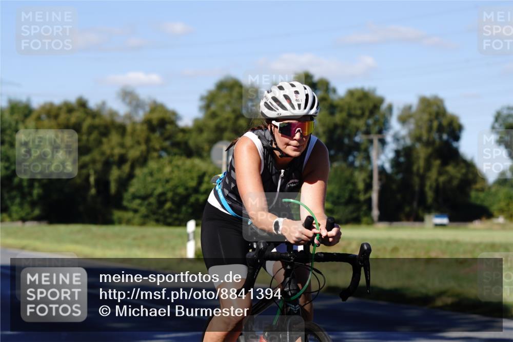 07.09.2025 - 19. Norderstedt Triathlon Michael Burmester http://msf.ph/oto/8841394 07.09.2025 15:25:47 Radfahren 461, 893, 1407 meine-sportfotos.de