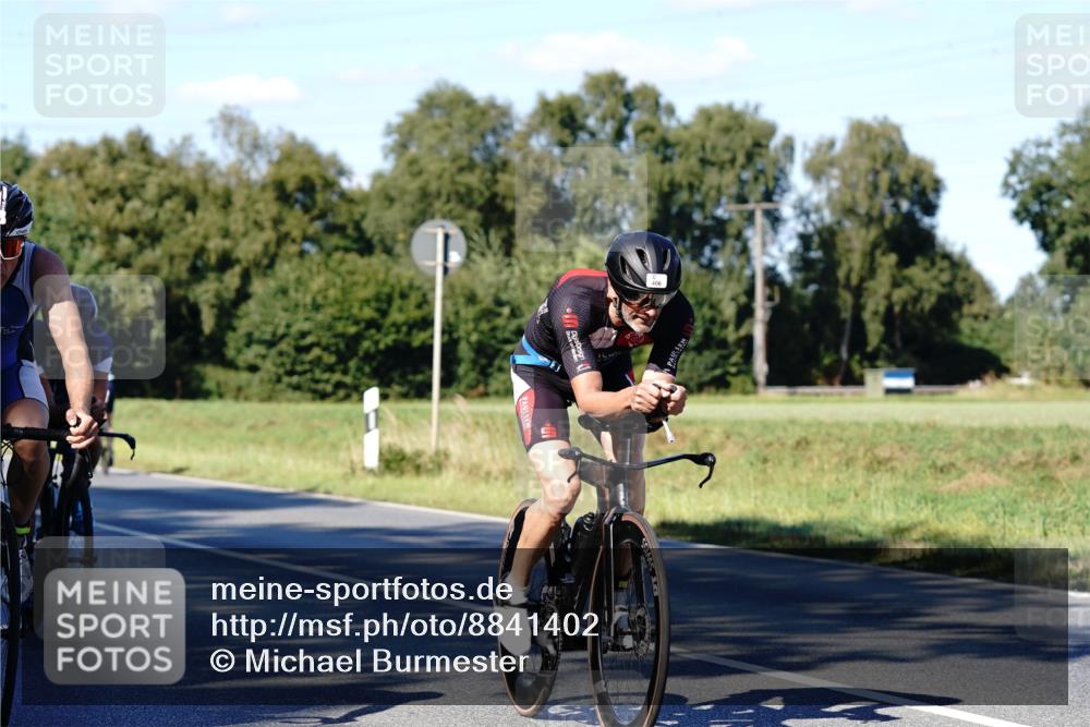 07.09.2025 - 19. Norderstedt Triathlon Michael Burmester http://msf.ph/oto/8841402 07.09.2025 15:25:53 Radfahren 406, 443, 893, 910, 1432, 1510, 1514, 1531 meine-sportfotos.de