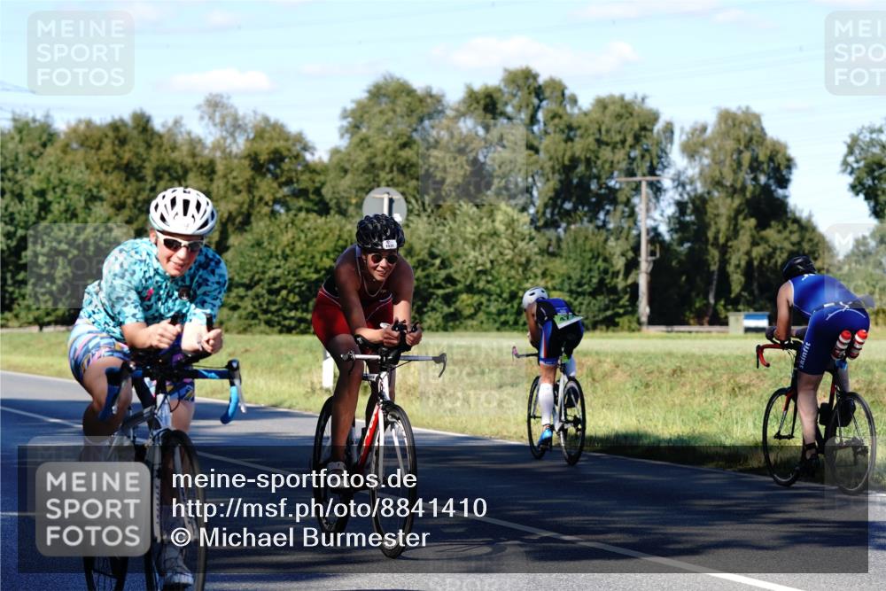 07.09.2025 - 19. Norderstedt Triathlon Michael Burmester http://msf.ph/oto/8841410 07.09.2025 15:25:56 Radfahren 405, 406, 443, 447, 910, 1432, 1510, 1514, 1531 meine-sportfotos.de
