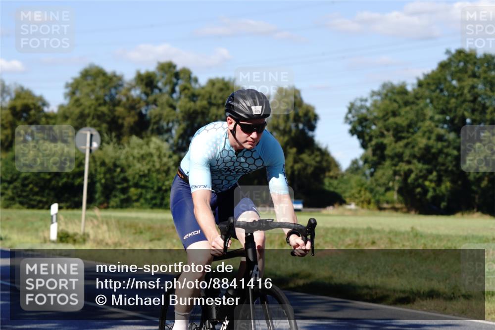 07.09.2025 - 19. Norderstedt Triathlon Michael Burmester http://msf.ph/oto/8841416 07.09.2025 15:25:59 Radfahren 405, 447, 1432, 1531 meine-sportfotos.de