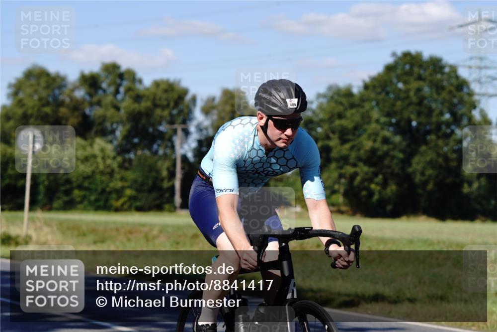 07.09.2025 - 19. Norderstedt Triathlon Michael Burmester http://msf.ph/oto/8841417 07.09.2025 15:25:59 Radfahren 405, 447, 1432, 1531 meine-sportfotos.de