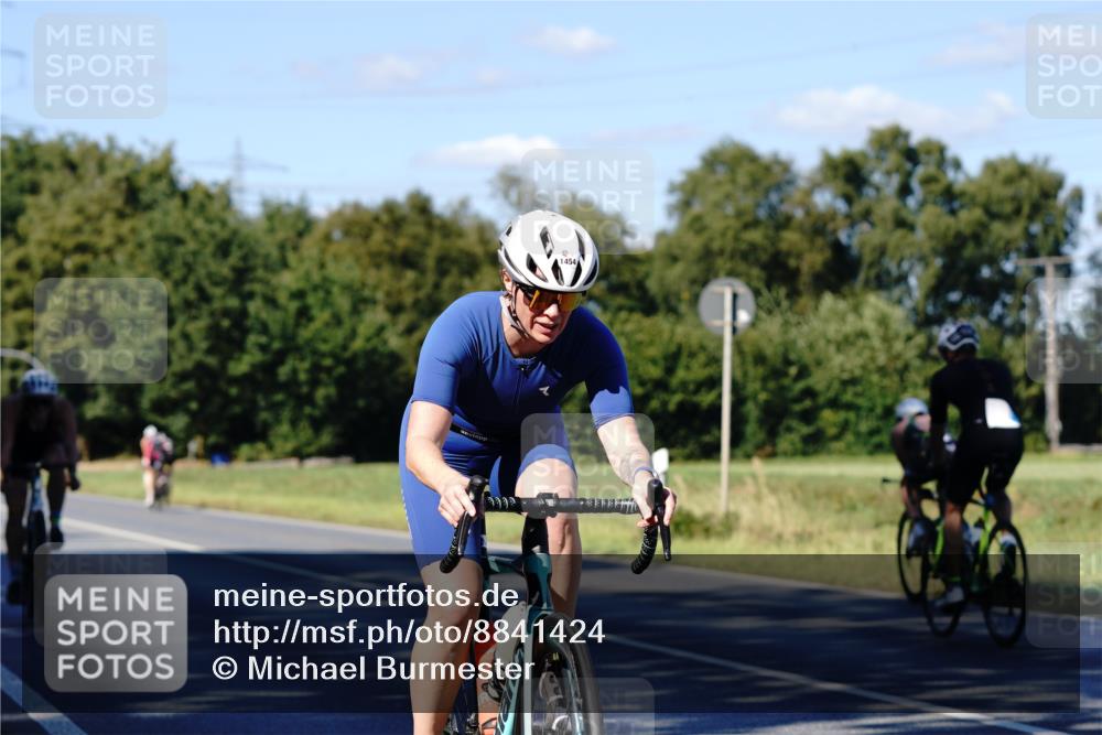 07.09.2025 - 19. Norderstedt Triathlon Michael Burmester http://msf.ph/oto/8841424 07.09.2025 15:26:13 Radfahren 918, 1454, 1529 meine-sportfotos.de