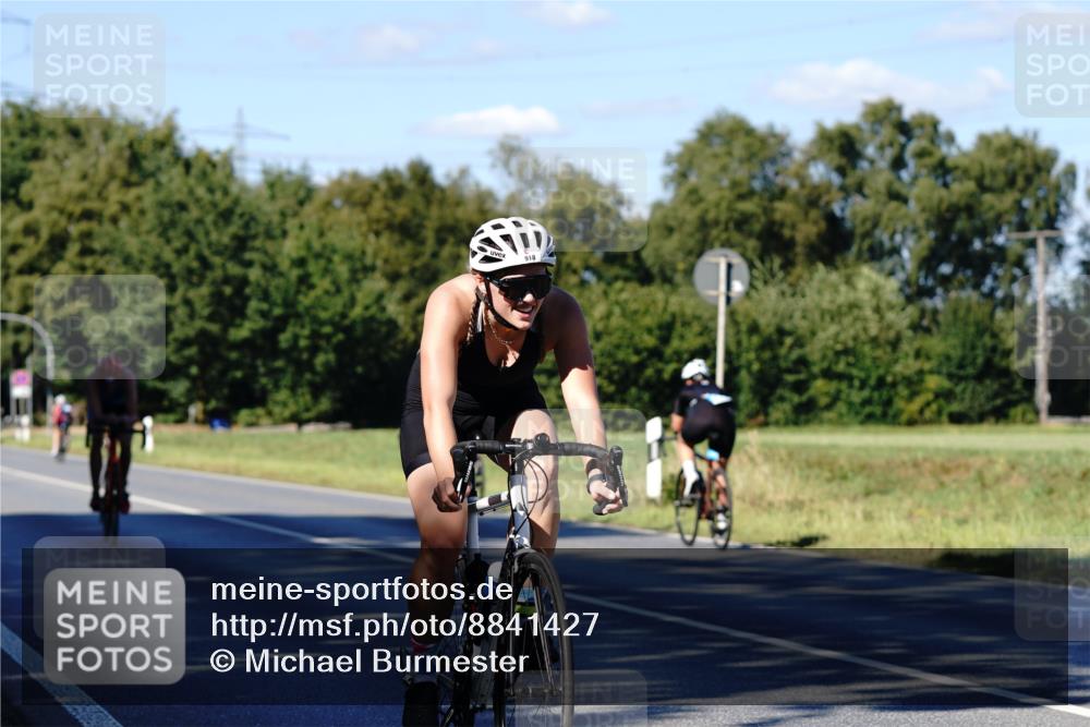 07.09.2025 - 19. Norderstedt Triathlon Michael Burmester http://msf.ph/oto/8841427 07.09.2025 15:26:15 Radfahren 918, 1454, 1529 meine-sportfotos.de