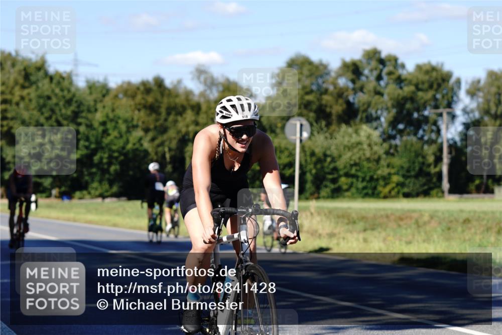 07.09.2025 - 19. Norderstedt Triathlon Michael Burmester http://msf.ph/oto/8841428 07.09.2025 15:26:15 Radfahren 918, 1454, 1529 meine-sportfotos.de