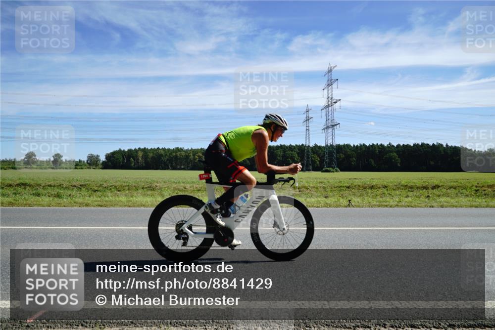 07.09.2025 - 19. Norderstedt Triathlon Michael Burmester http://msf.ph/oto/8841429 07.09.2025 12:24:44 Radfahren 1294 meine-sportfotos.de