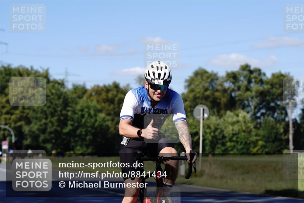 07.09.2025 - 19. Norderstedt Triathlon Michael Burmester http://msf.ph/oto/8841434 07.09.2025 15:26:24 Radfahren 1400, 1405, 1442 meine-sportfotos.de