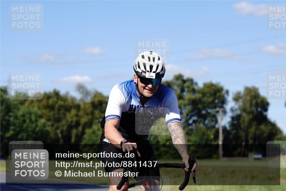07.09.2025 - 19. Norderstedt Triathlon Michael Burmester http://msf.ph/oto/8841437 07.09.2025 15:26:24 Radfahren 1400, 1405, 1442 meine-sportfotos.de