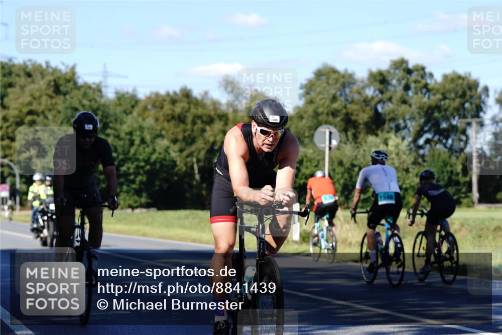 07.09.2025 - 19. Norderstedt Triathlon Michael Burmester http://msf.ph/oto/8841439 07.09.2025 15:26:27 Radfahren 1400, 1405, 1442 meine-sportfotos.de
