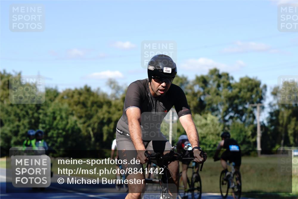 07.09.2025 - 19. Norderstedt Triathlon Michael Burmester http://msf.ph/oto/8841442 07.09.2025 15:26:27 Radfahren 1400, 1405, 1442 meine-sportfotos.de