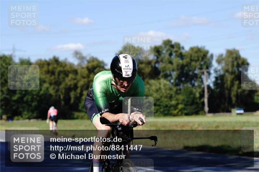07.09.2025 - 19. Norderstedt Triathlon Michael Burmester http://msf.ph/oto/8841447 07.09.2025 15:26:41 Radfahren 1488 meine-sportfotos.de