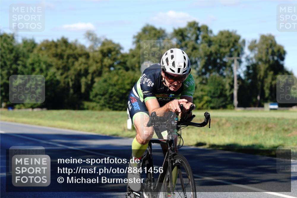 07.09.2025 - 19. Norderstedt Triathlon Michael Burmester http://msf.ph/oto/8841456 07.09.2025 15:26:50 Radfahren 476, 1481 meine-sportfotos.de