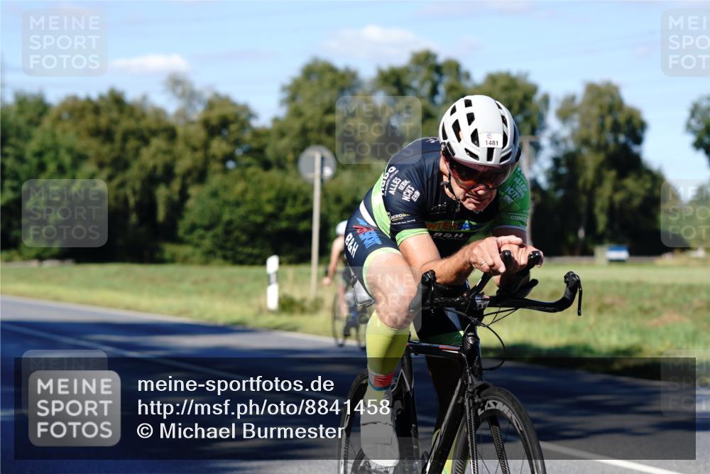 07.09.2025 - 19. Norderstedt Triathlon Michael Burmester http://msf.ph/oto/8841458 07.09.2025 15:26:50 Radfahren 476, 1481 meine-sportfotos.de