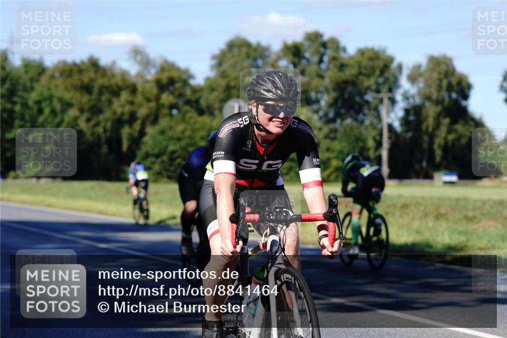 07.09.2025 - 19. Norderstedt Triathlon Michael Burmester http://msf.ph/oto/8841464 07.09.2025 15:26:54 Radfahren 380, 446, 476 meine-sportfotos.de