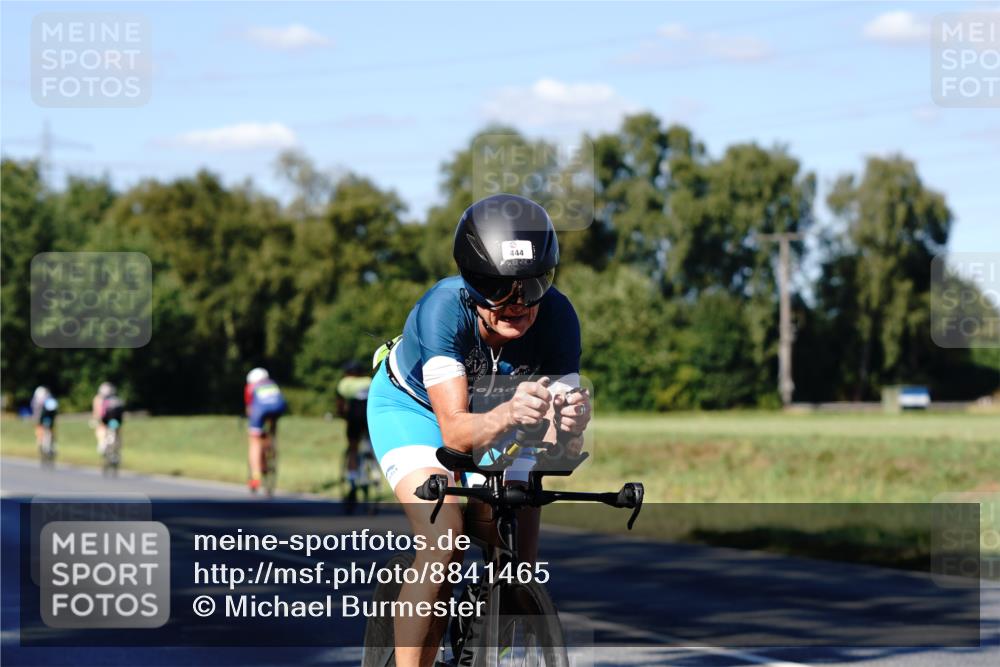 07.09.2025 - 19. Norderstedt Triathlon Michael Burmester http://msf.ph/oto/8841465 07.09.2025 15:27:05 Radfahren 444, 927 meine-sportfotos.de