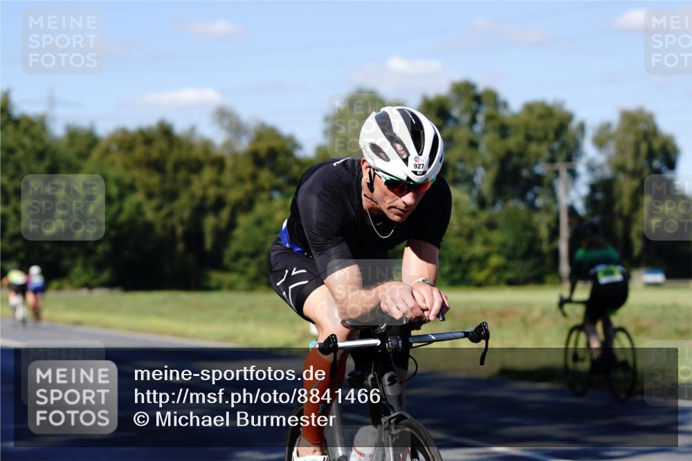 07.09.2025 - 19. Norderstedt Triathlon Michael Burmester http://msf.ph/oto/8841466 07.09.2025 15:27:08 Radfahren 444, 927 meine-sportfotos.de