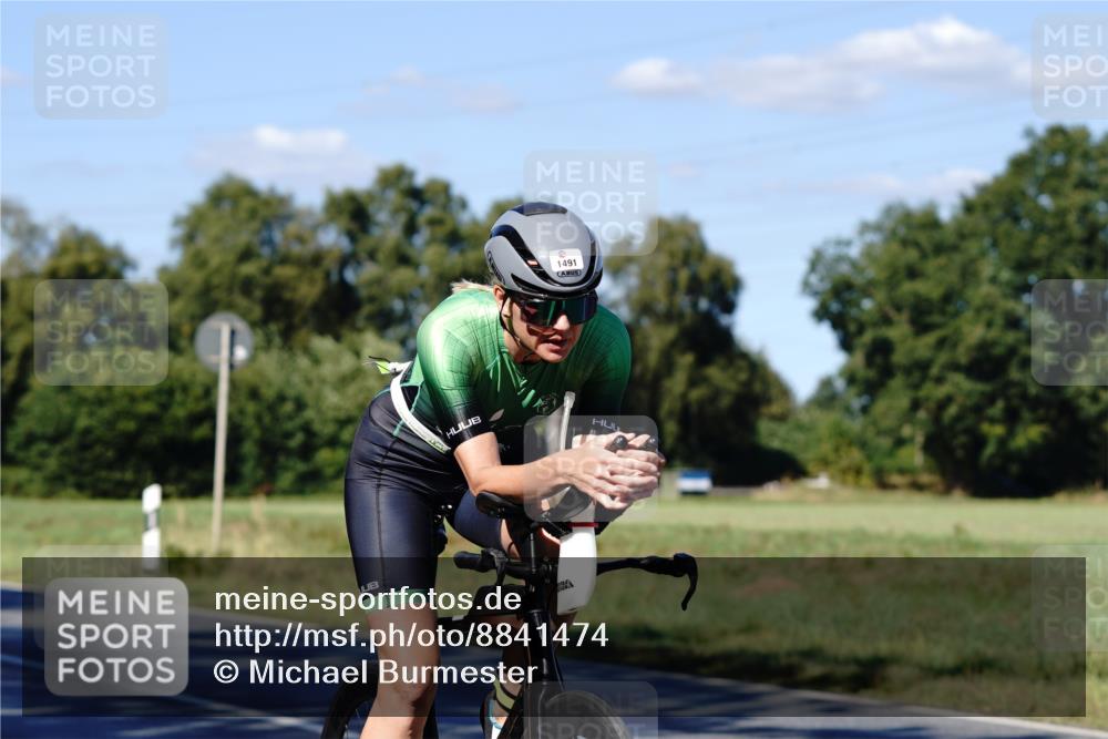 07.09.2025 - 19. Norderstedt Triathlon Michael Burmester http://msf.ph/oto/8841474 07.09.2025 15:27:25 Radfahren 1485, 1491 meine-sportfotos.de